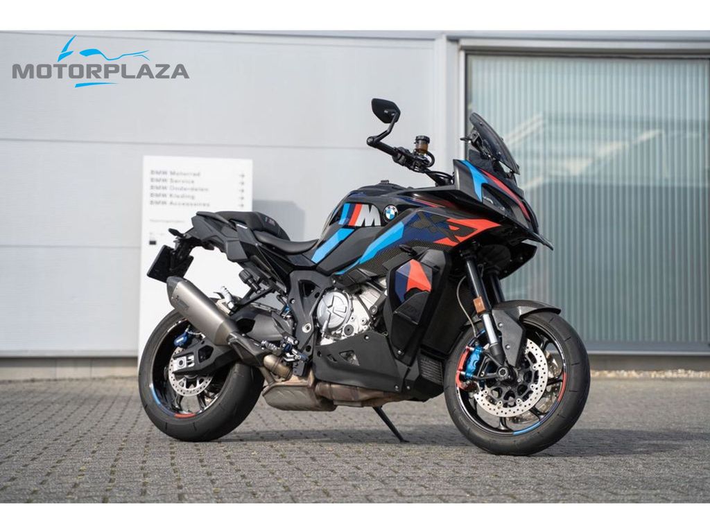 BMW M 1000 XR