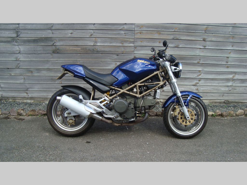 Ducati Monster 750