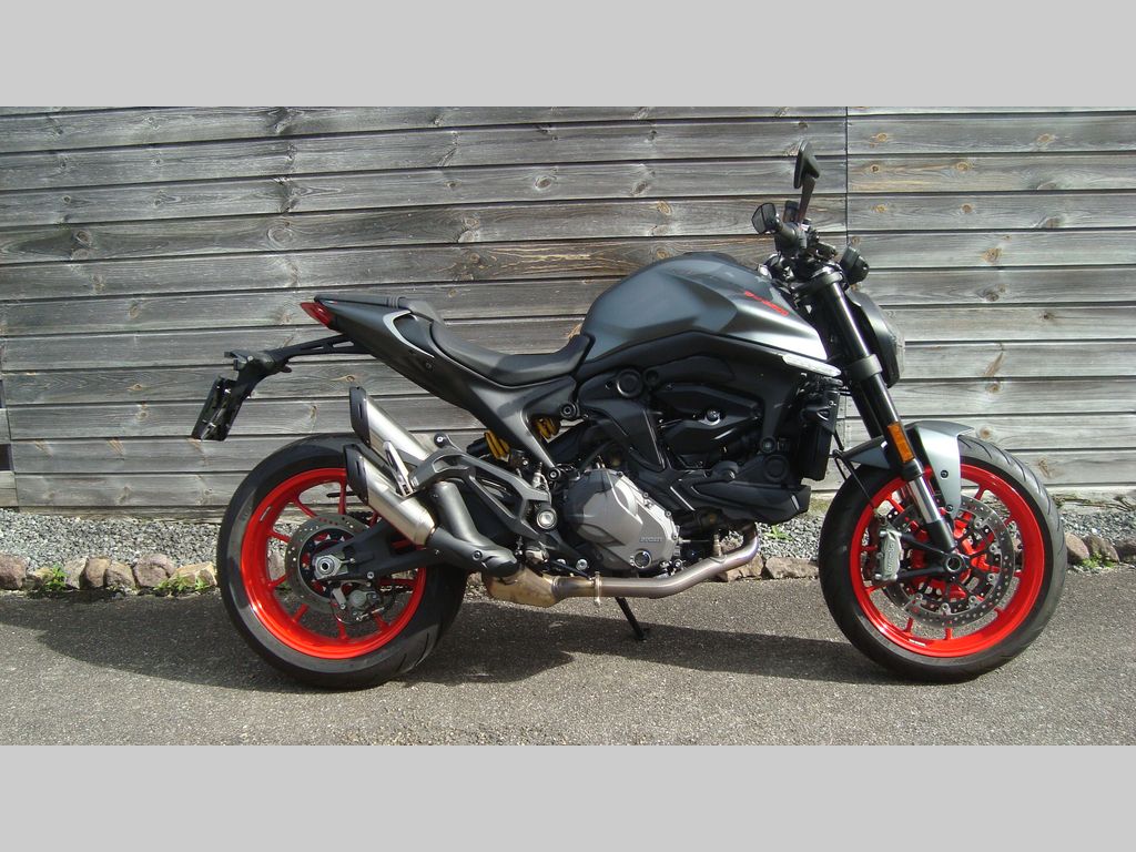 Ducati Monster 937