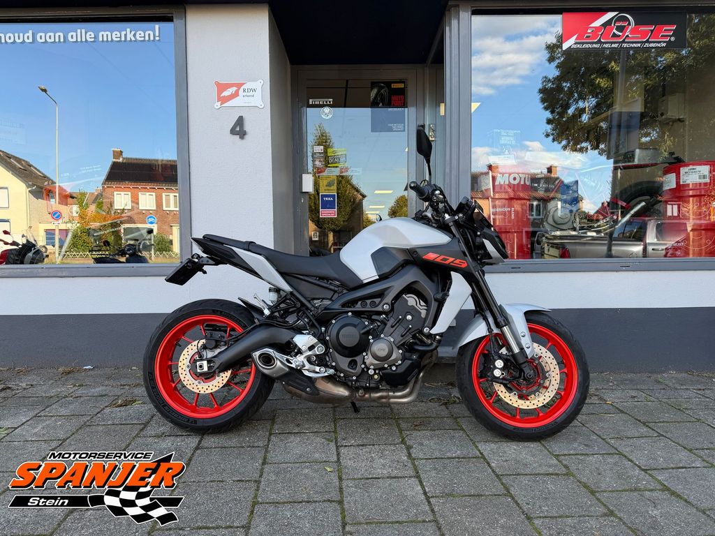 Yamaha MT-09