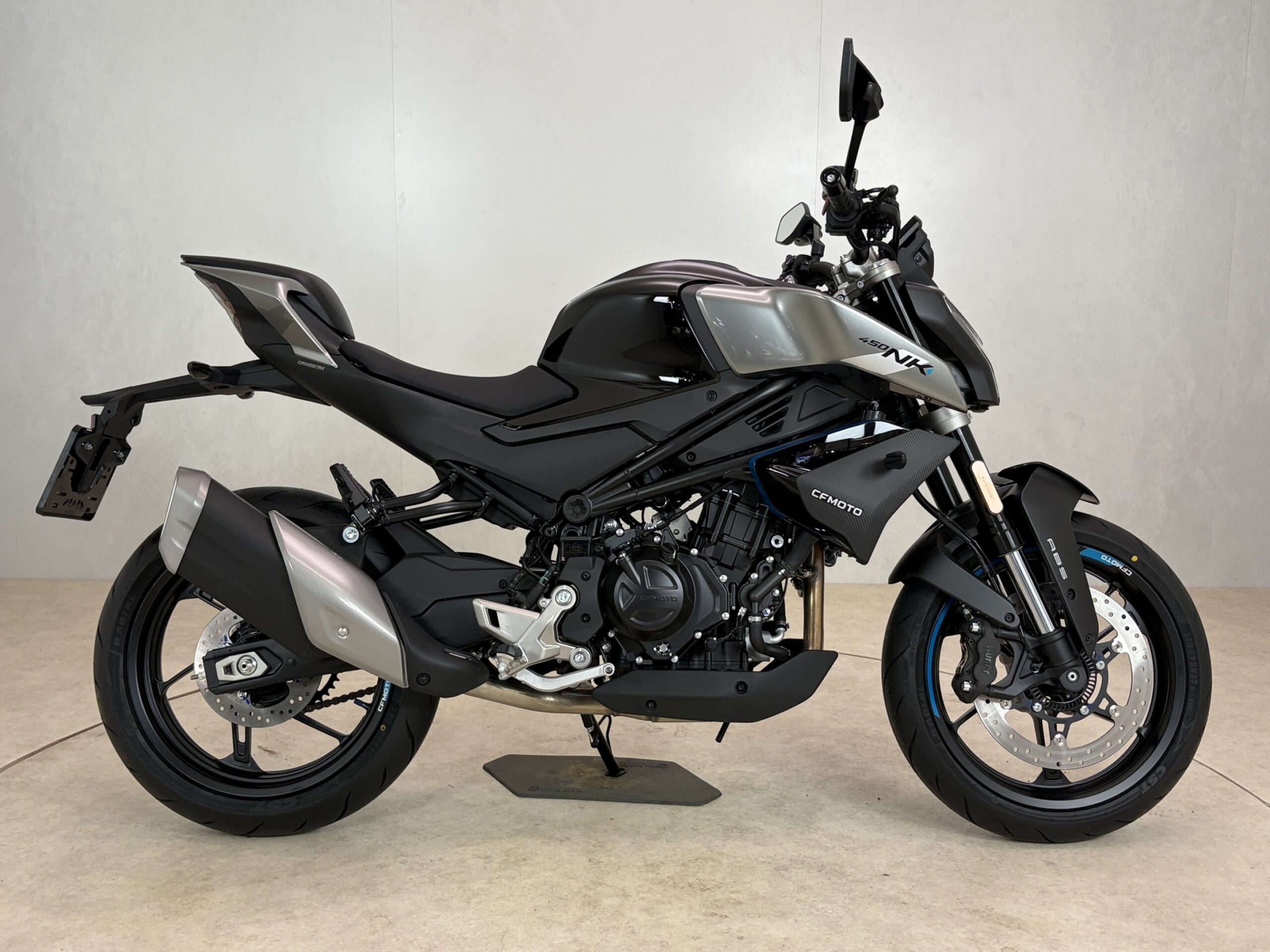 CFMOTO 450 NK