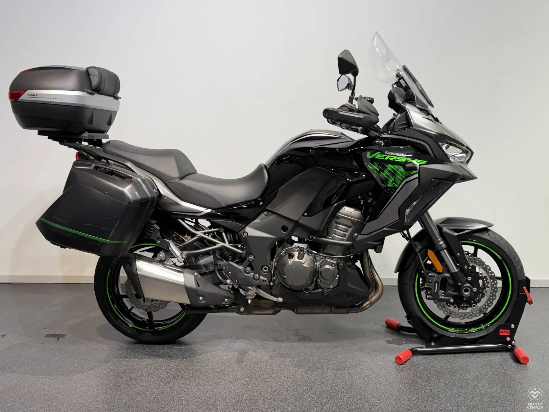 Kawasaki Versys 1000SE Grand Tourer
