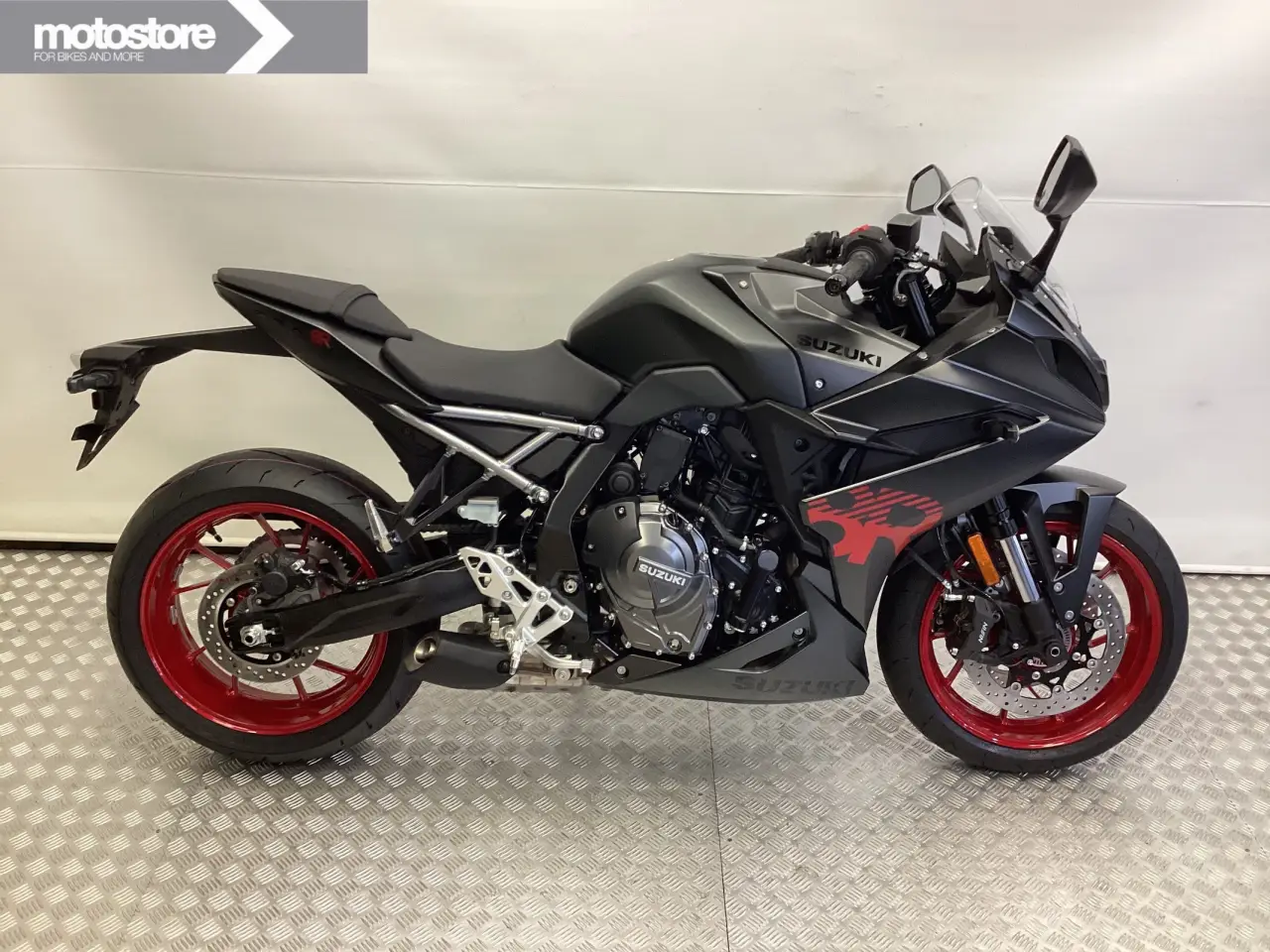 Suzuki GSX-8R