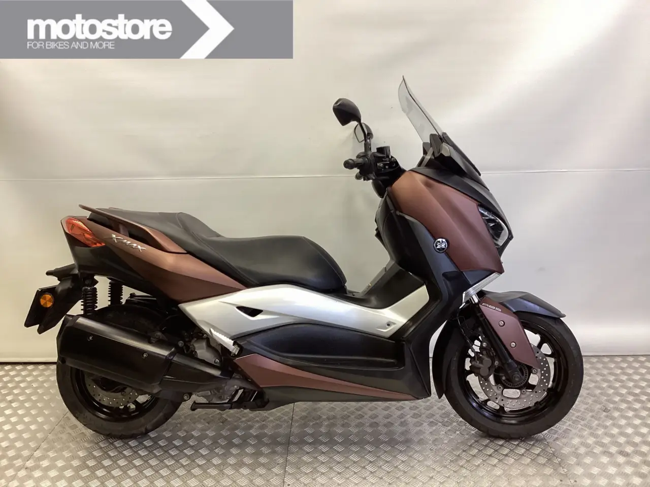 Yamaha XMAX 300