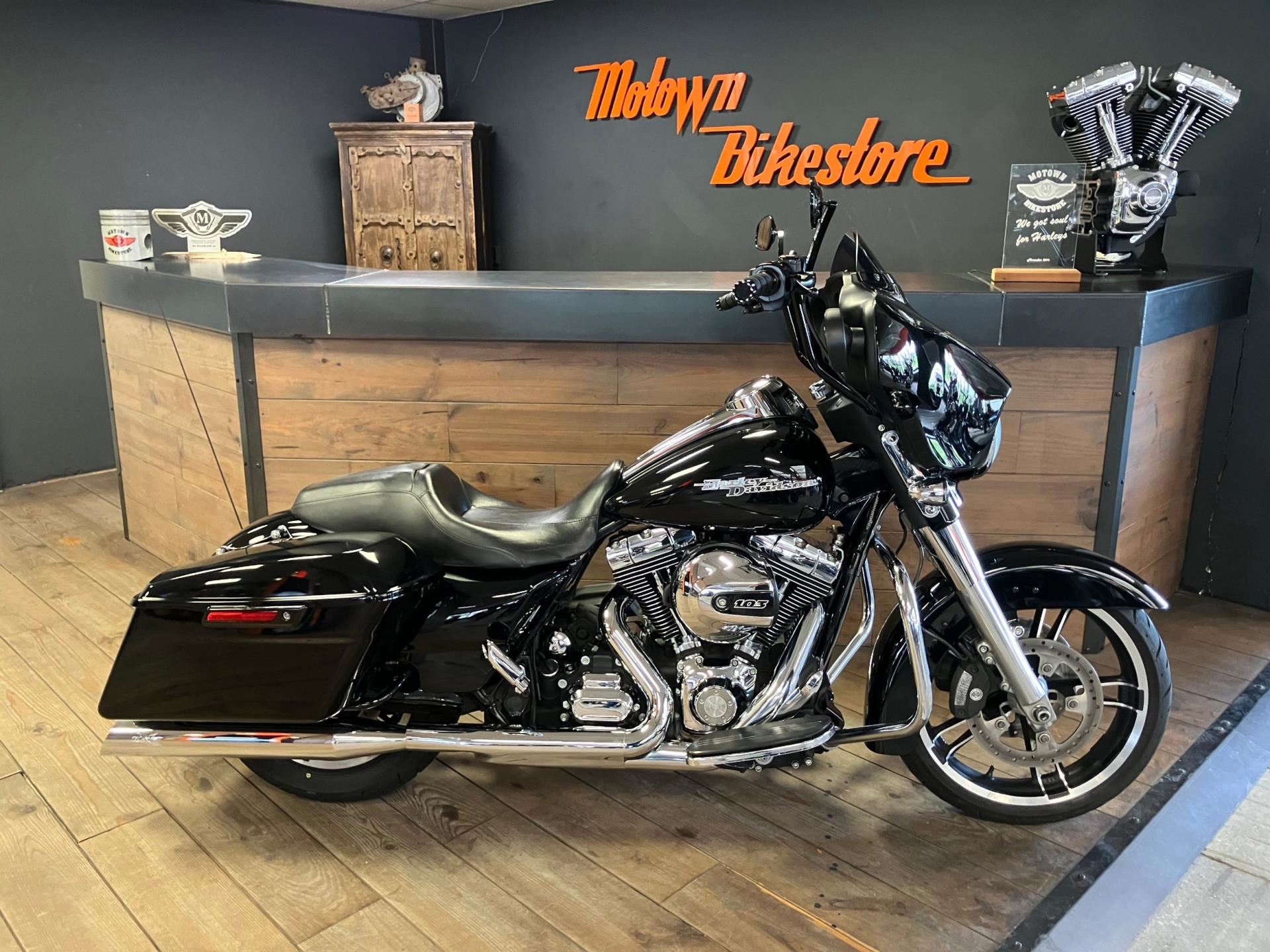 Harley-Davidson FLHXS 103Ci Streetglide