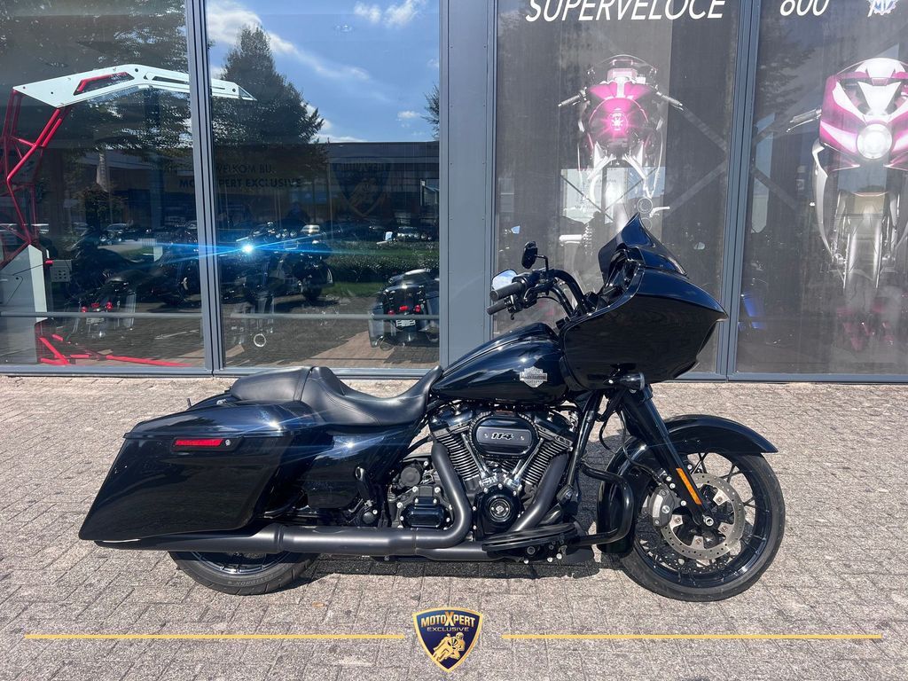 Harley-Davidson FLH Electra Glide Revival