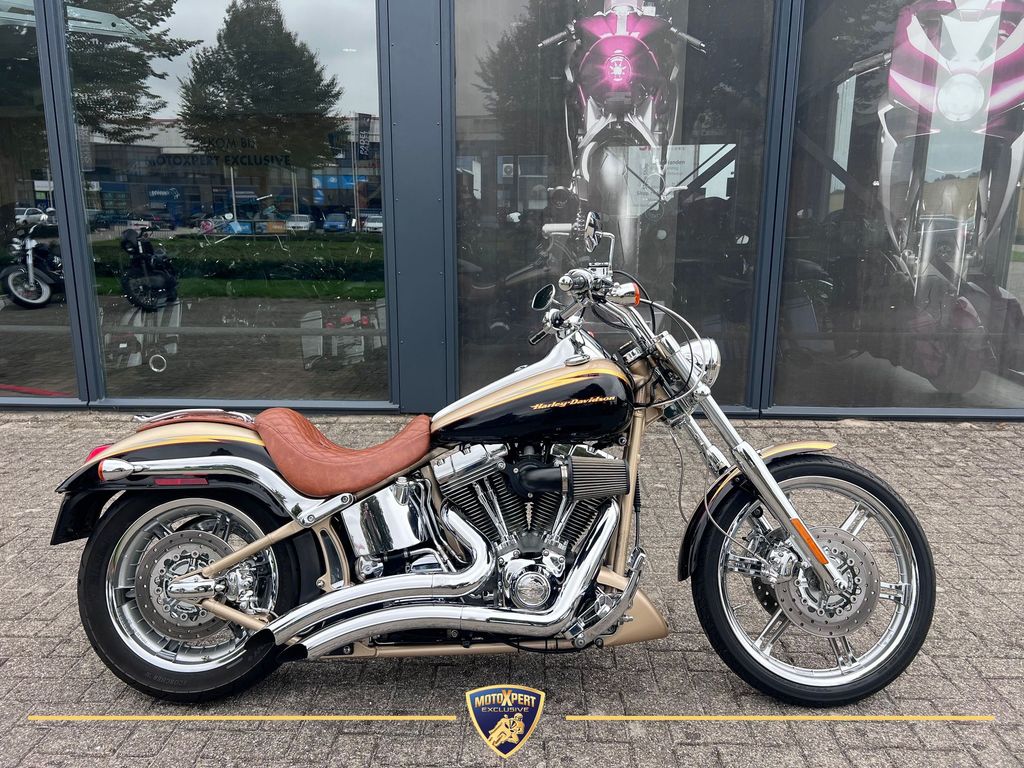 Harley-Davidson FXSTDSE Screamin’ Eagle Softail Deuce