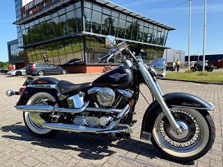Harley-Davidson FLSTN Heritage Softail Special