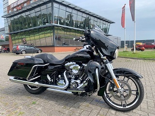 Harley-Davidson FLHXS 103Ci Streetglide