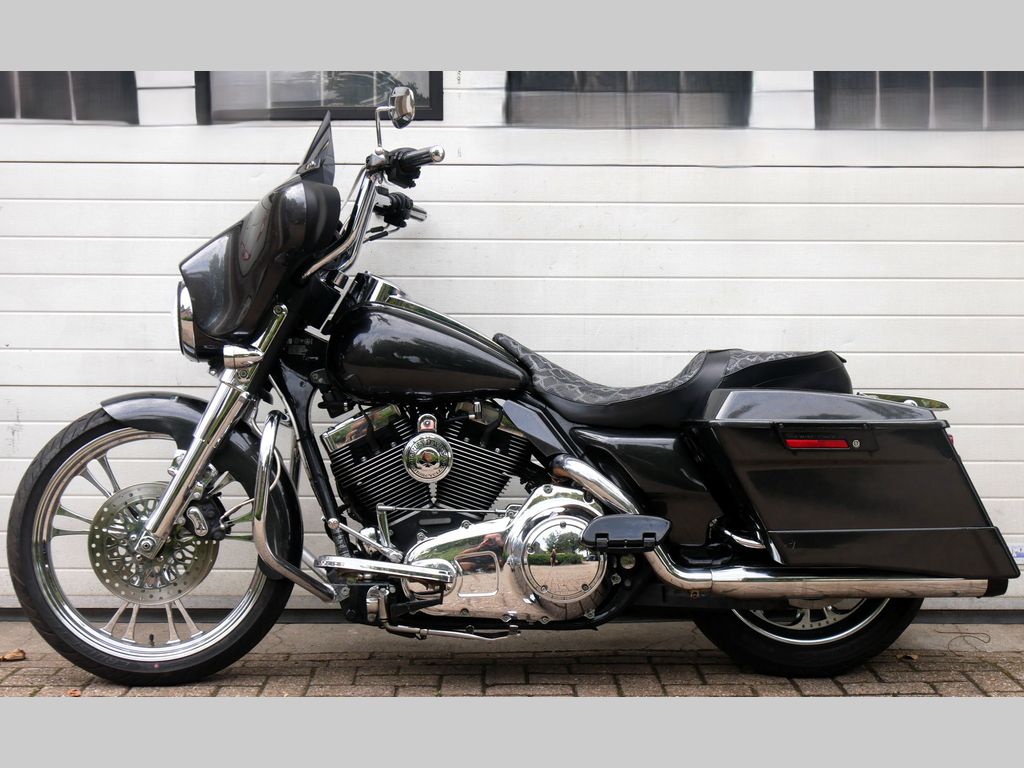 Harley-Davidson FLHX Street Glide