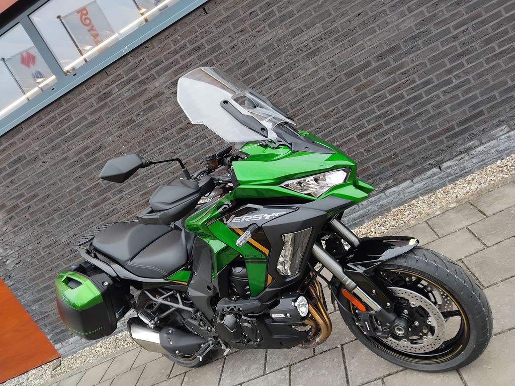 Kawasaki Versys 1100SE Tourer Plus