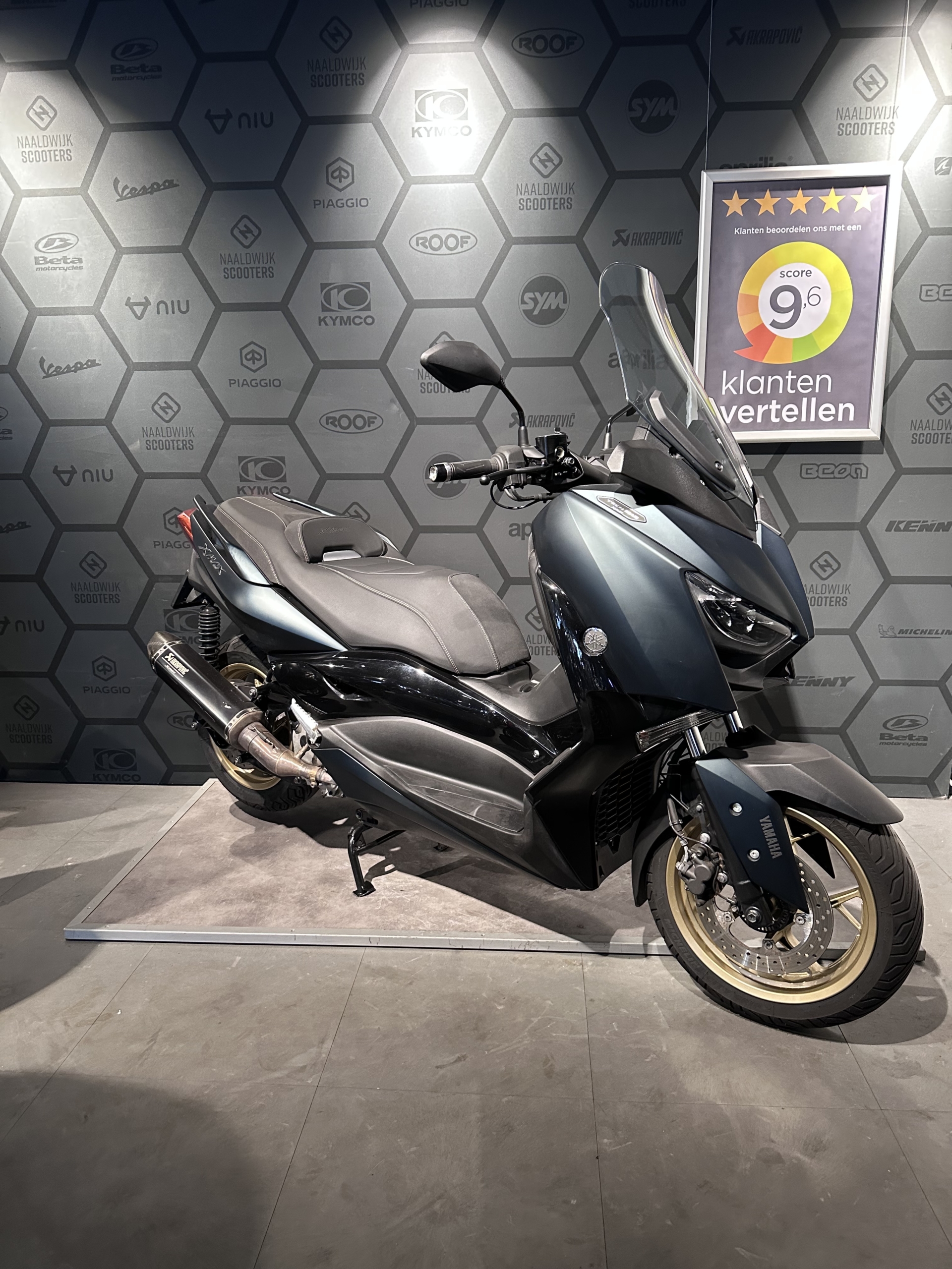 Yamaha XMAX 300