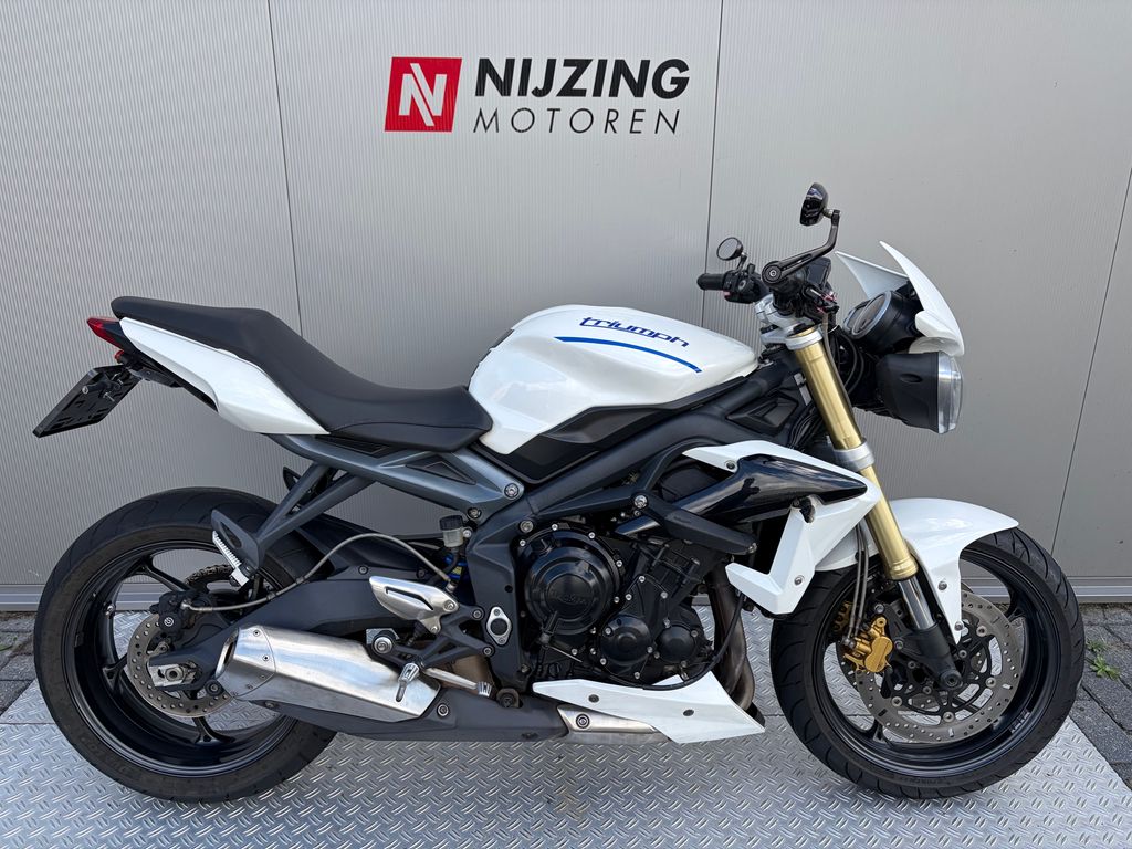 Triumph Street Triple 675