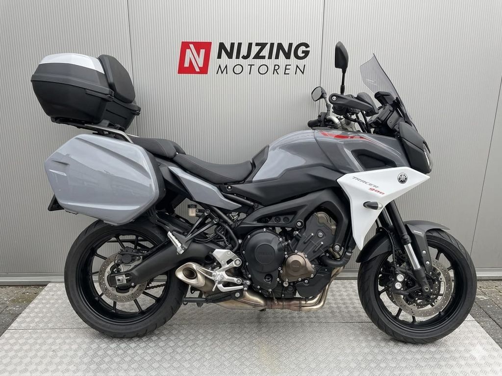 Yamaha Tracer 900