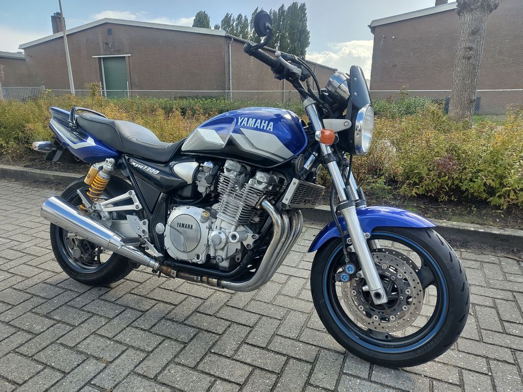 Yamaha XJR 1300