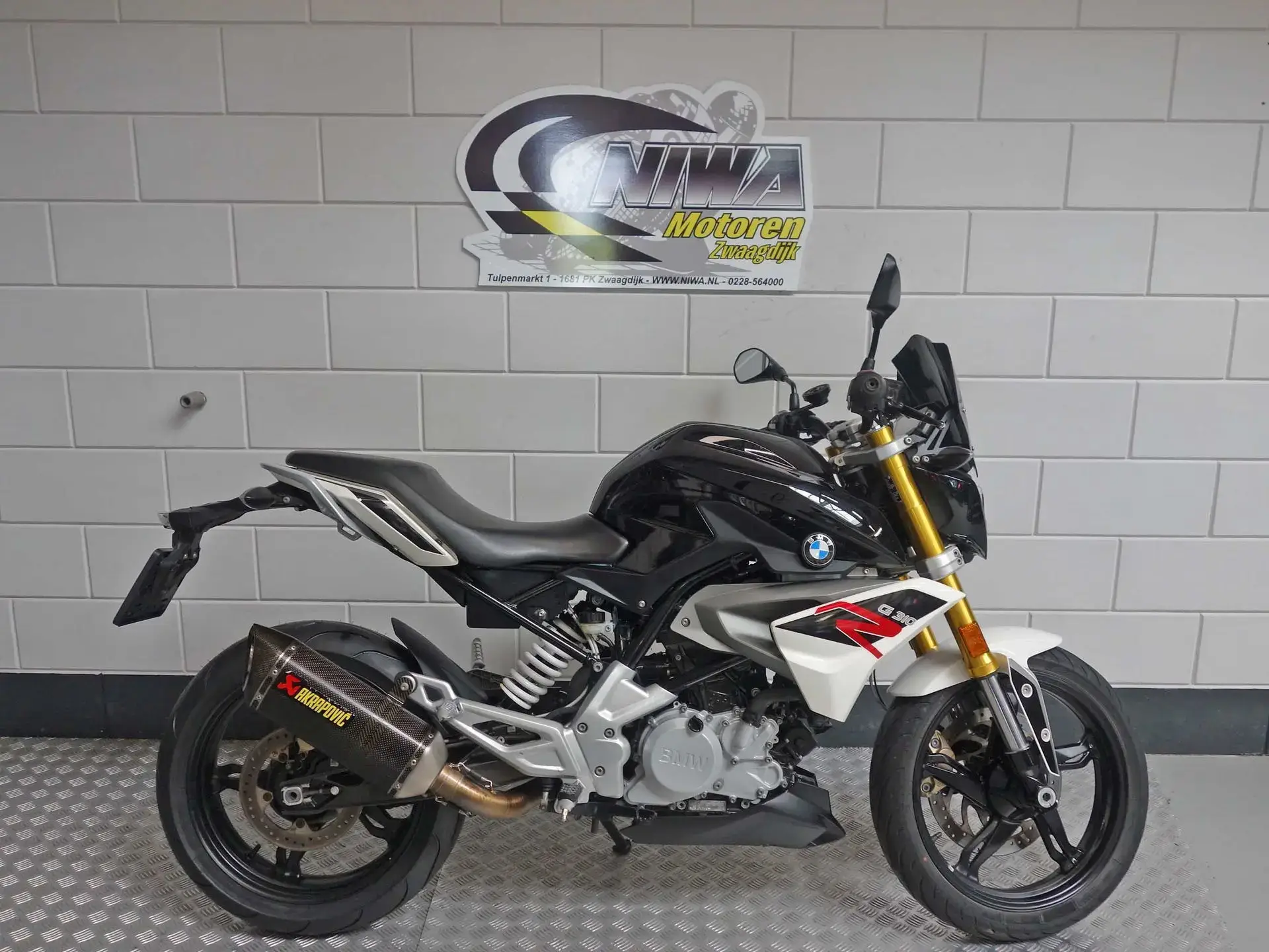BMW G 310 R
