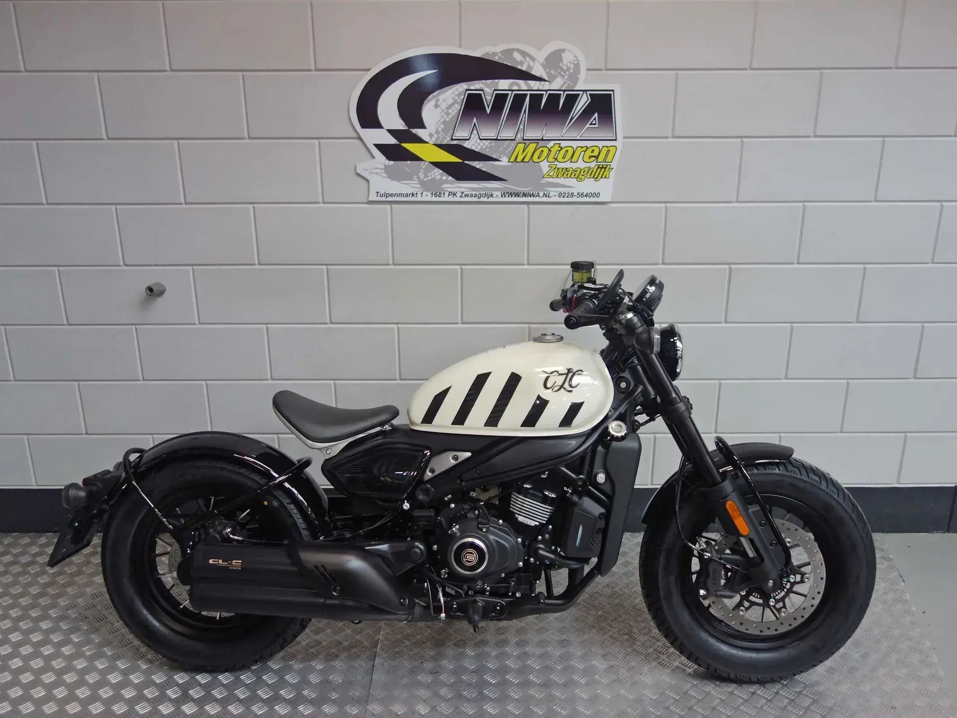 CFMOTO 450CL-C Bobber