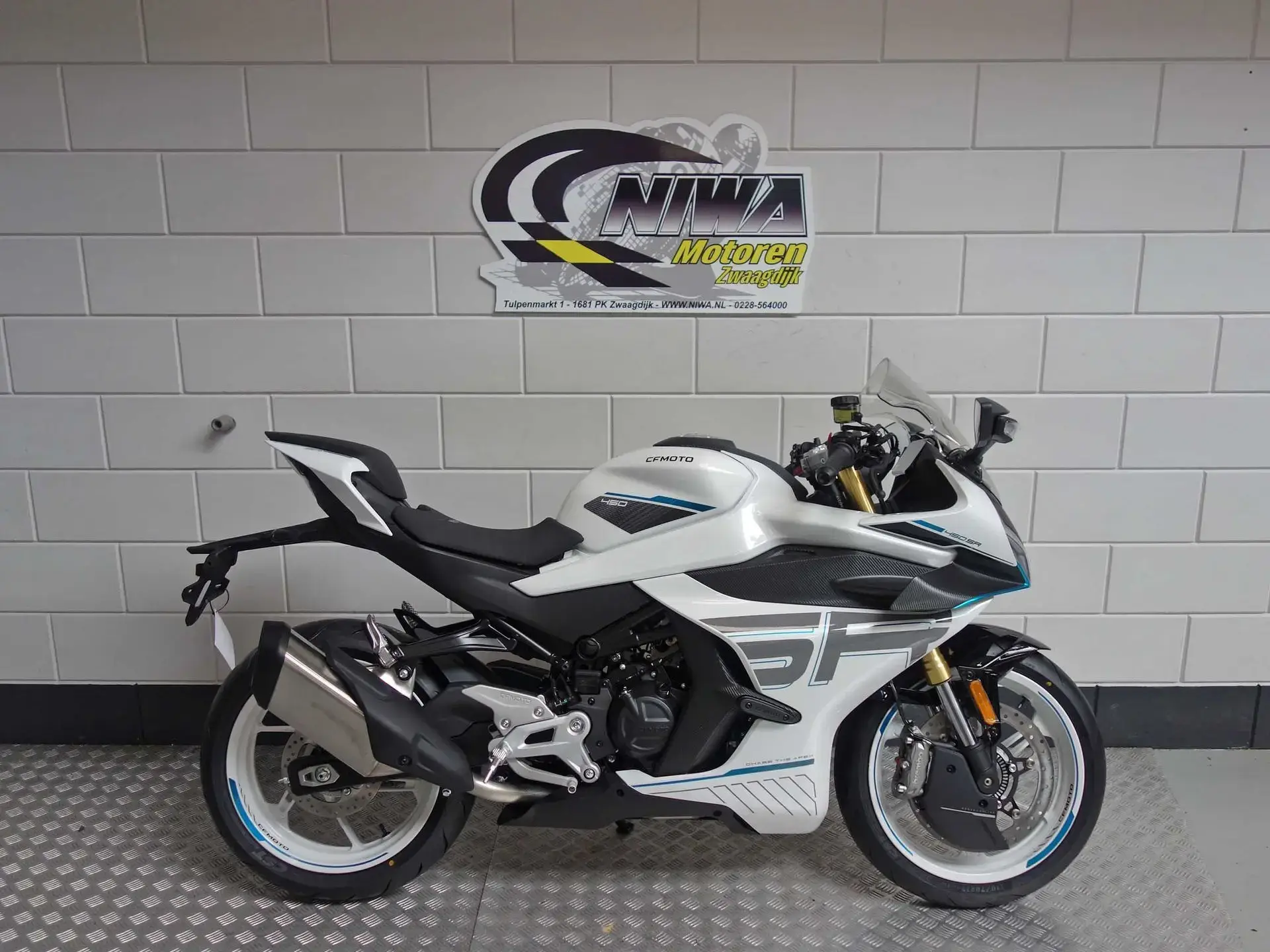 CFMOTO 450 SR