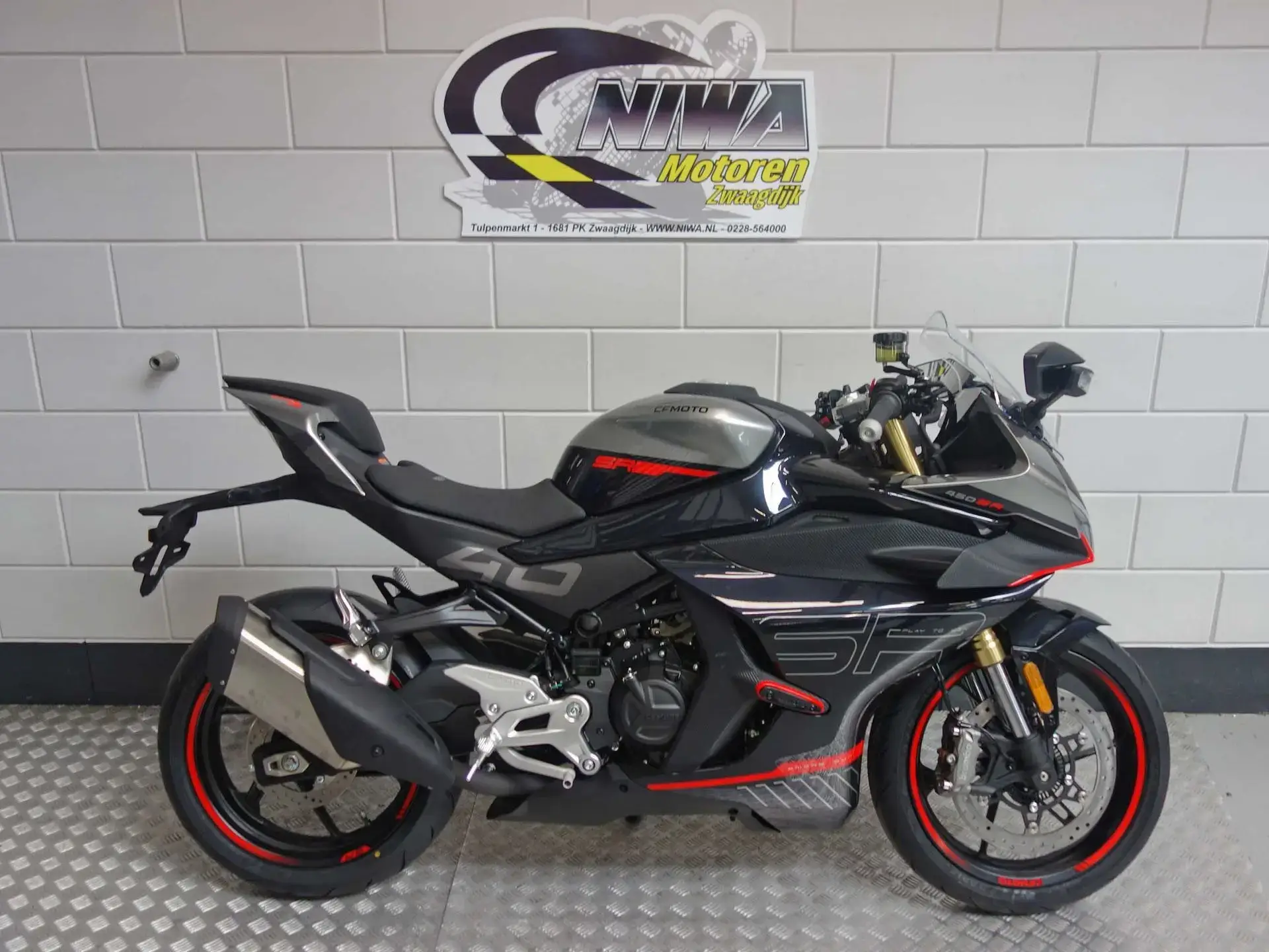 CFMOTO 450 SR