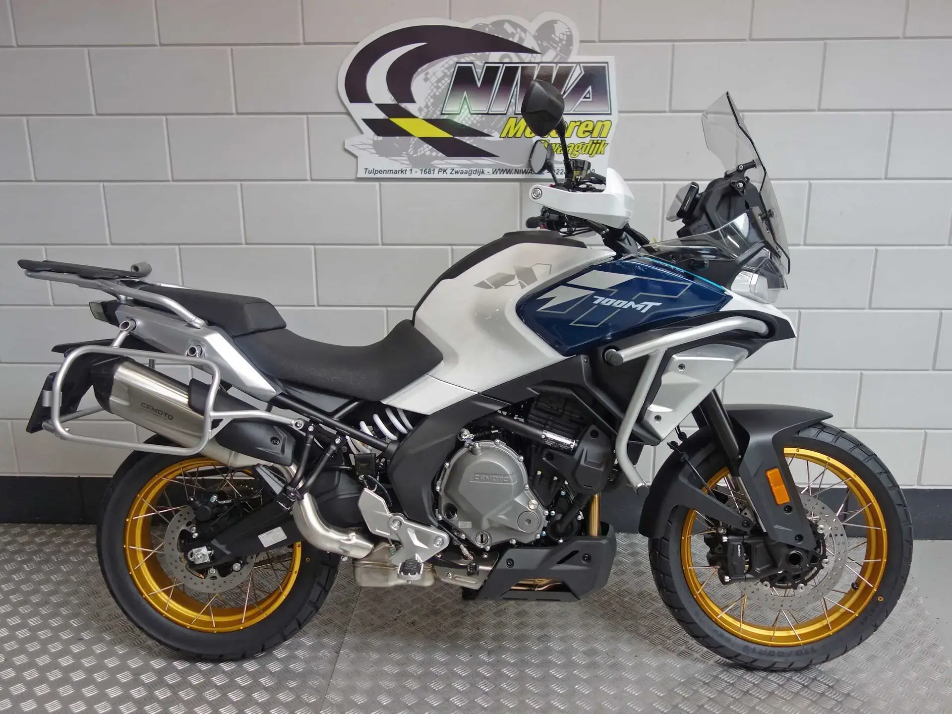 CFMOTO 700 MT Adventure