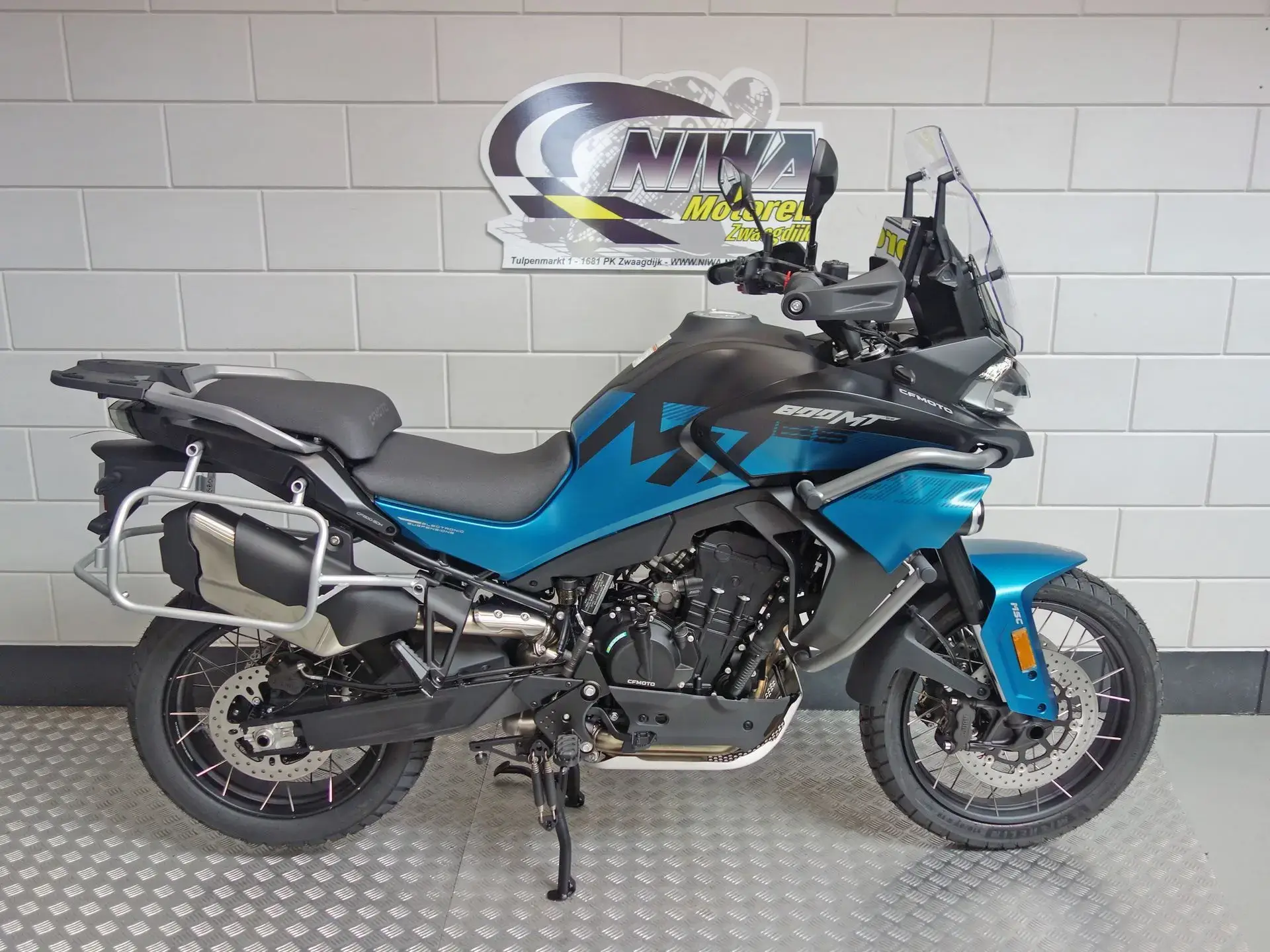 CFMOTO 800 Explore
