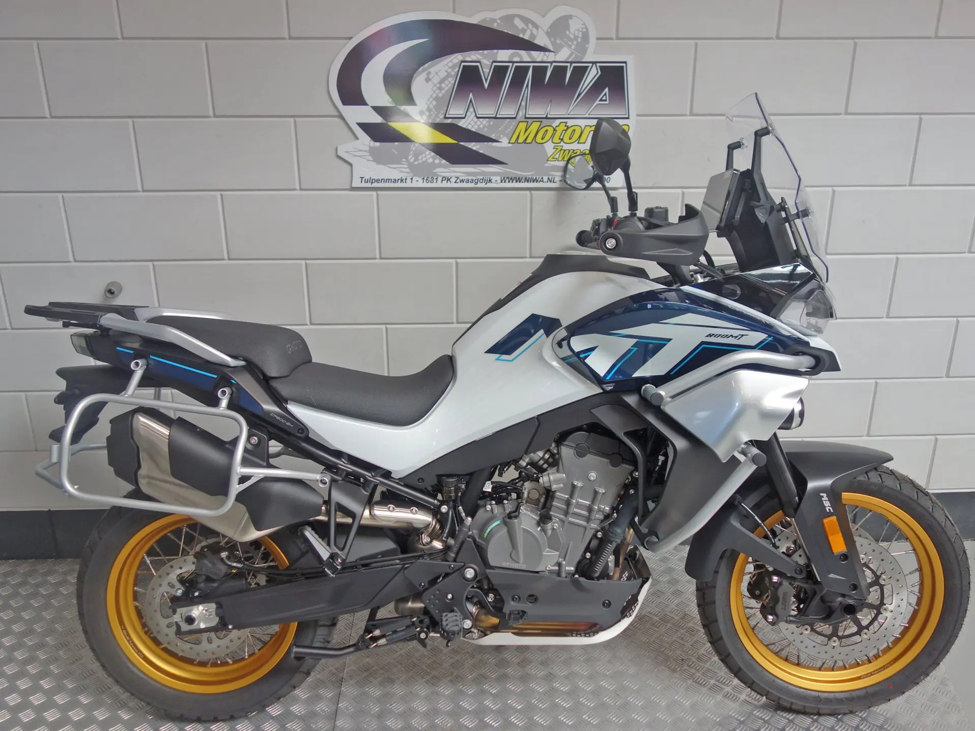 CFMOTO 800 Explore