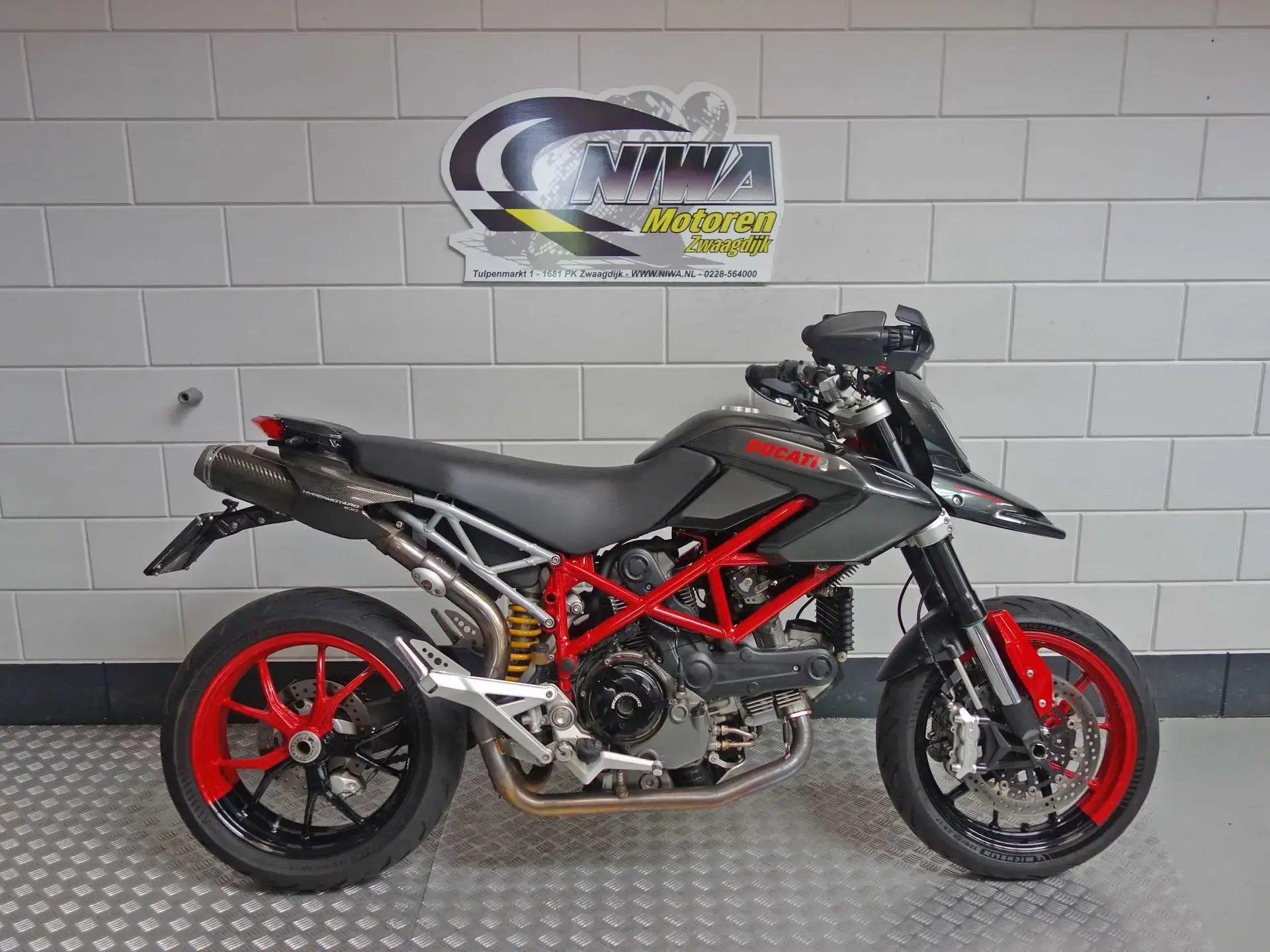 Ducati Hypermotard 1100 EVO