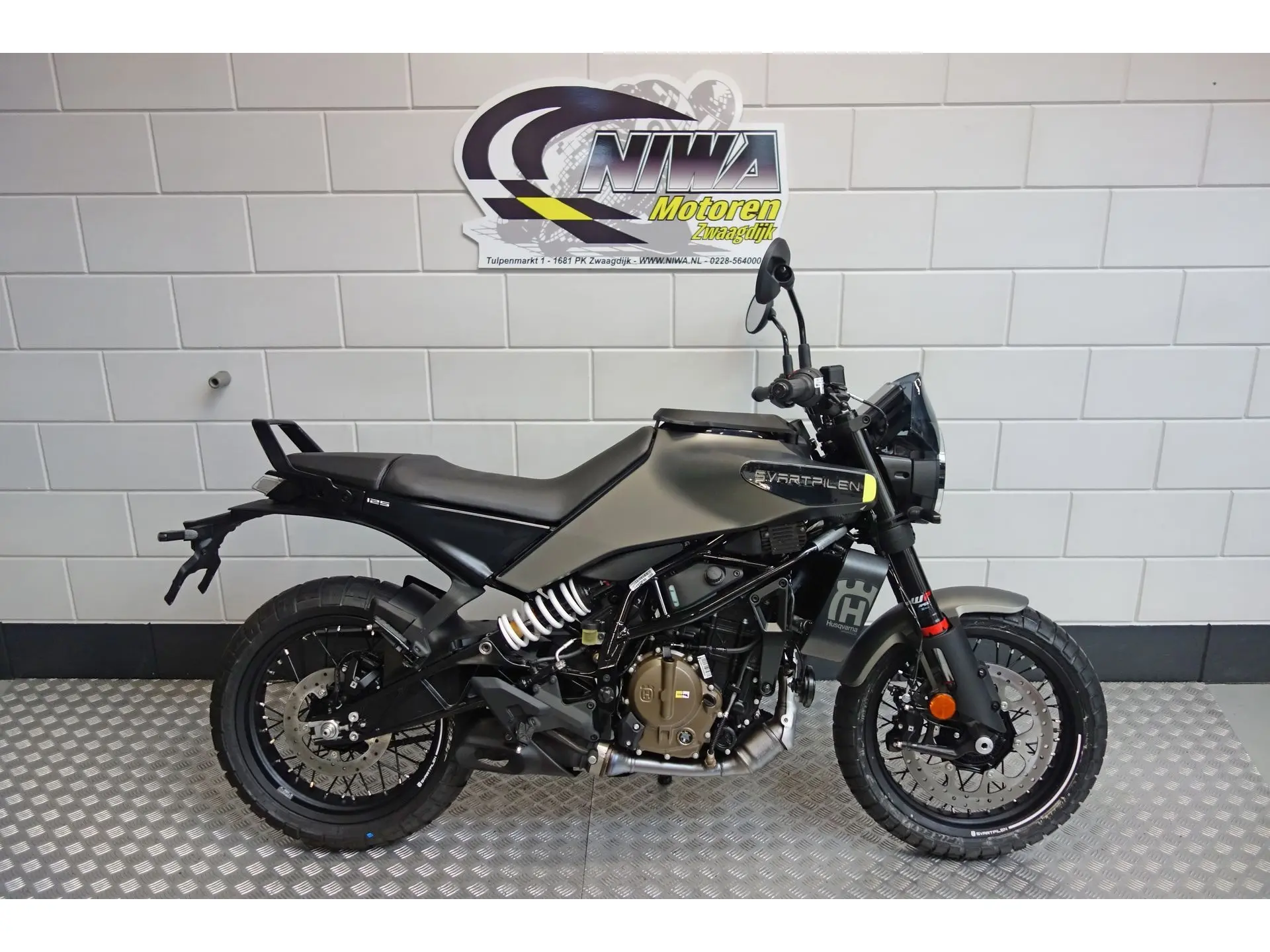 Husqvarna Svartpilen 125