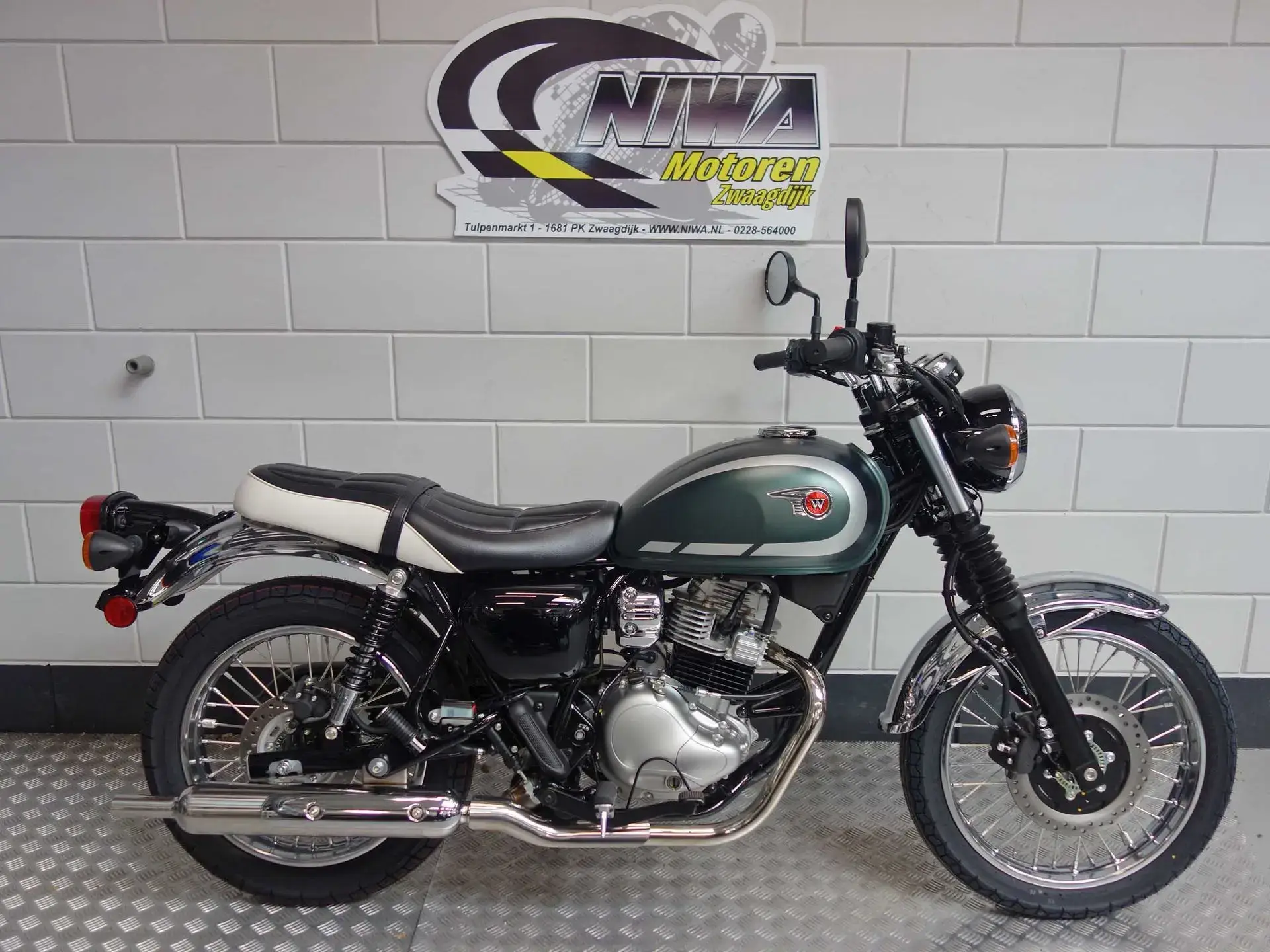 Kawasaki W 230