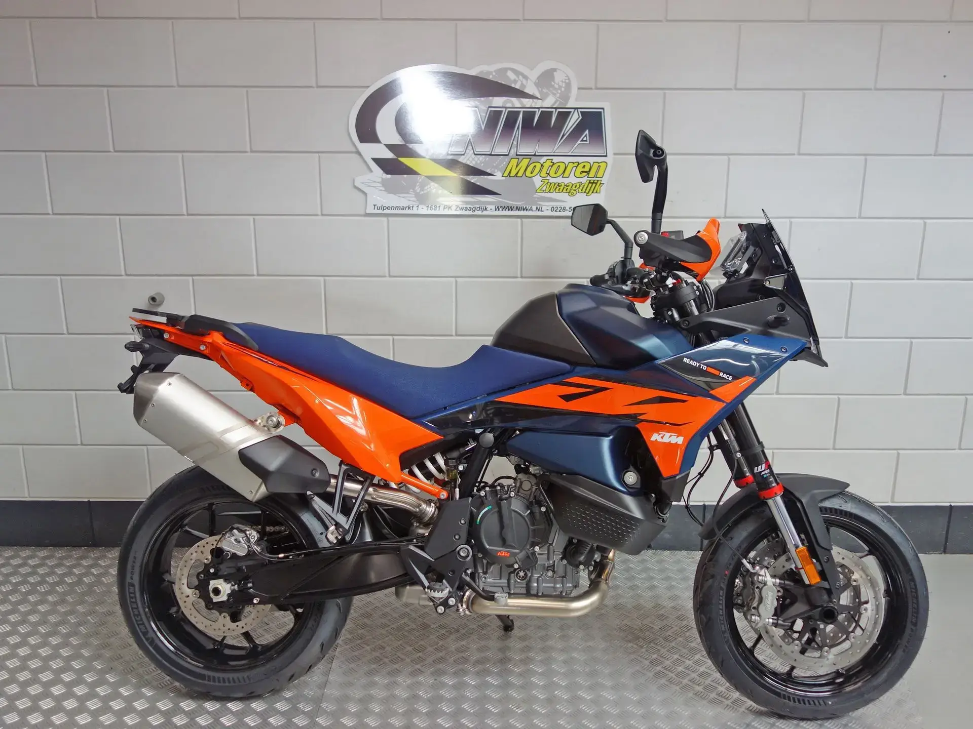 KTM 890 SMT