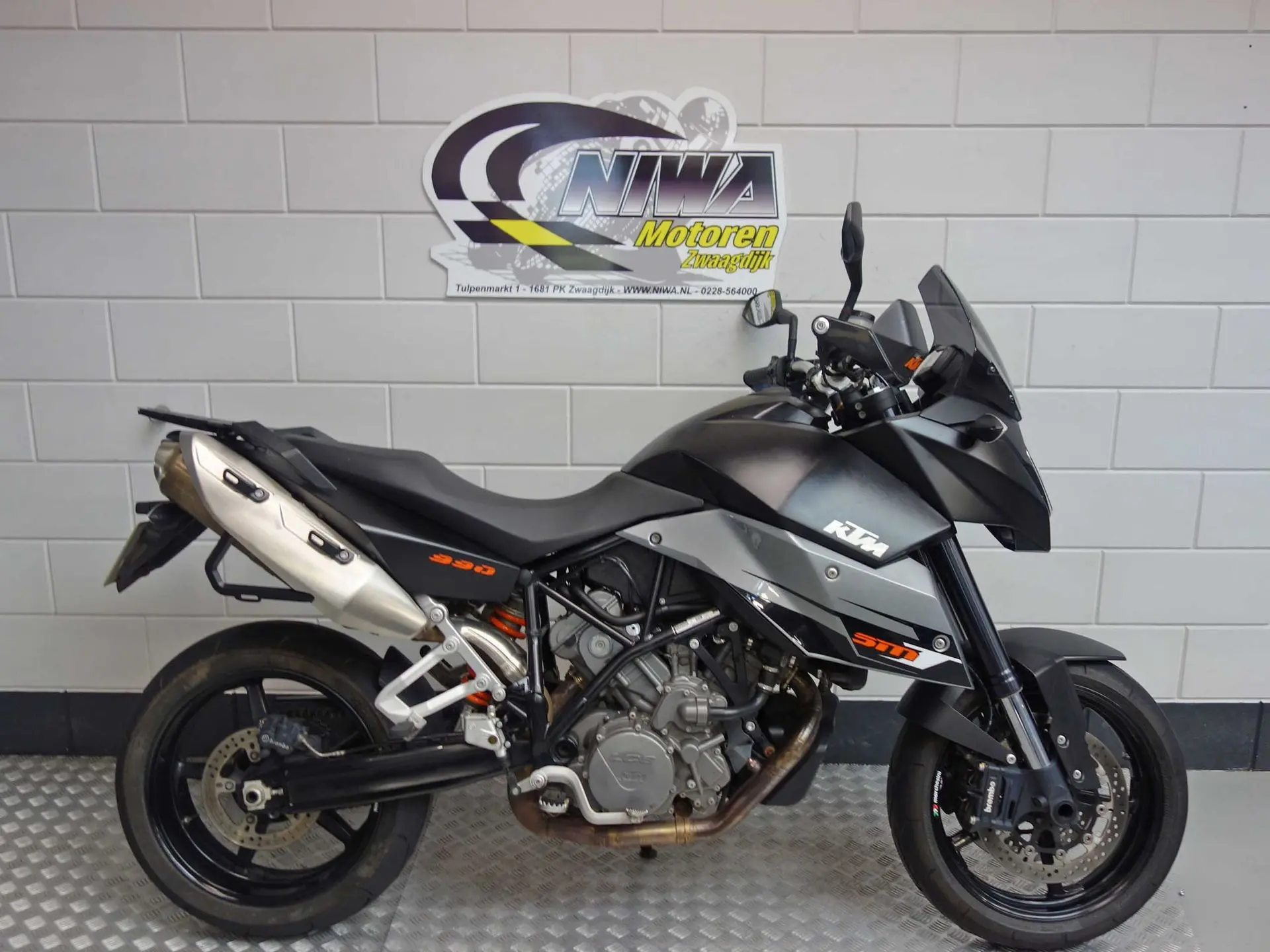 KTM 990 Supermoto