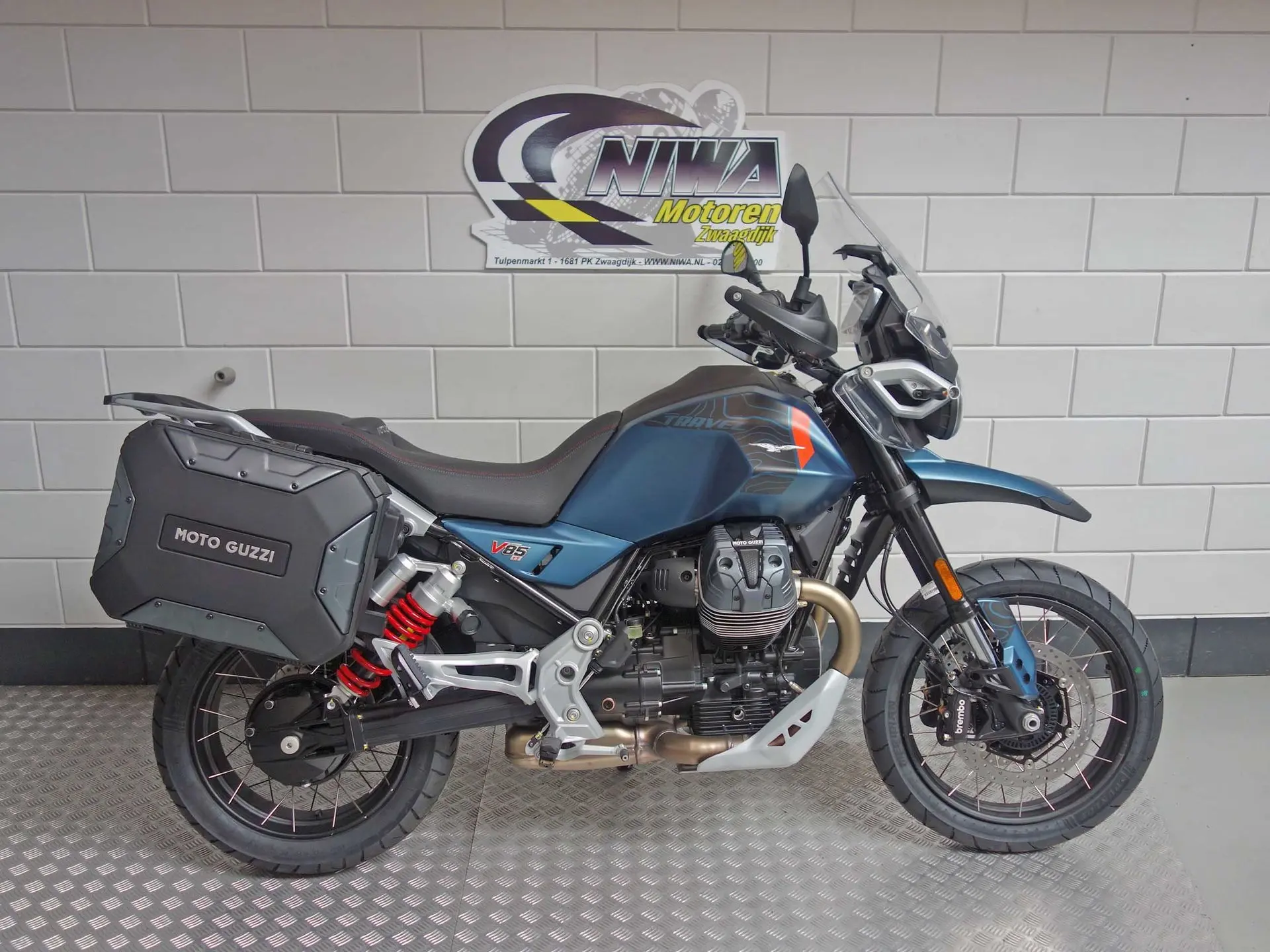 Moto Guzzi V85 TT Travel