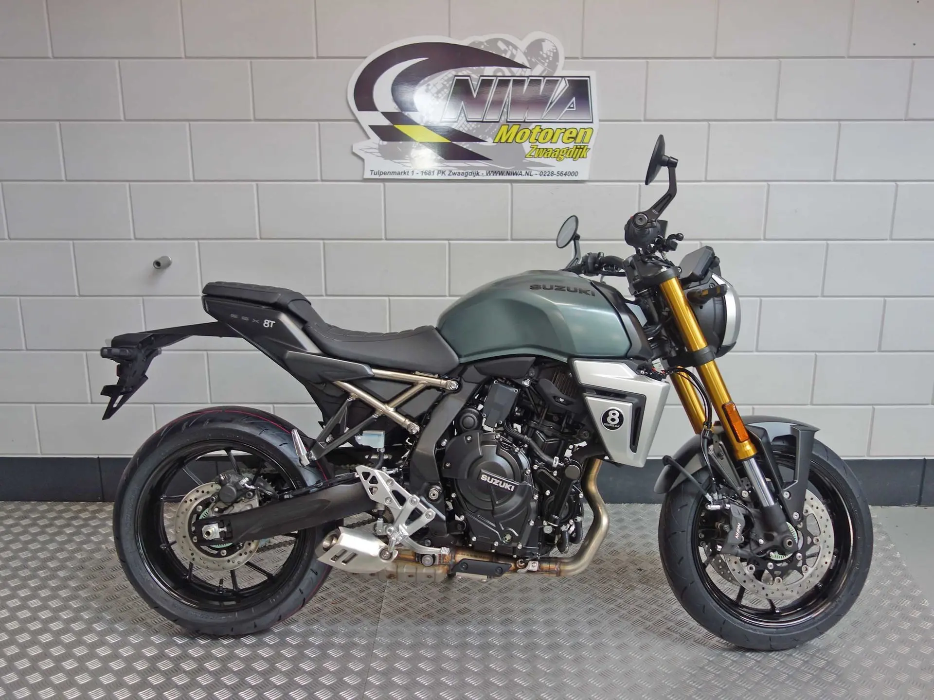 Suzuki GSX-8T