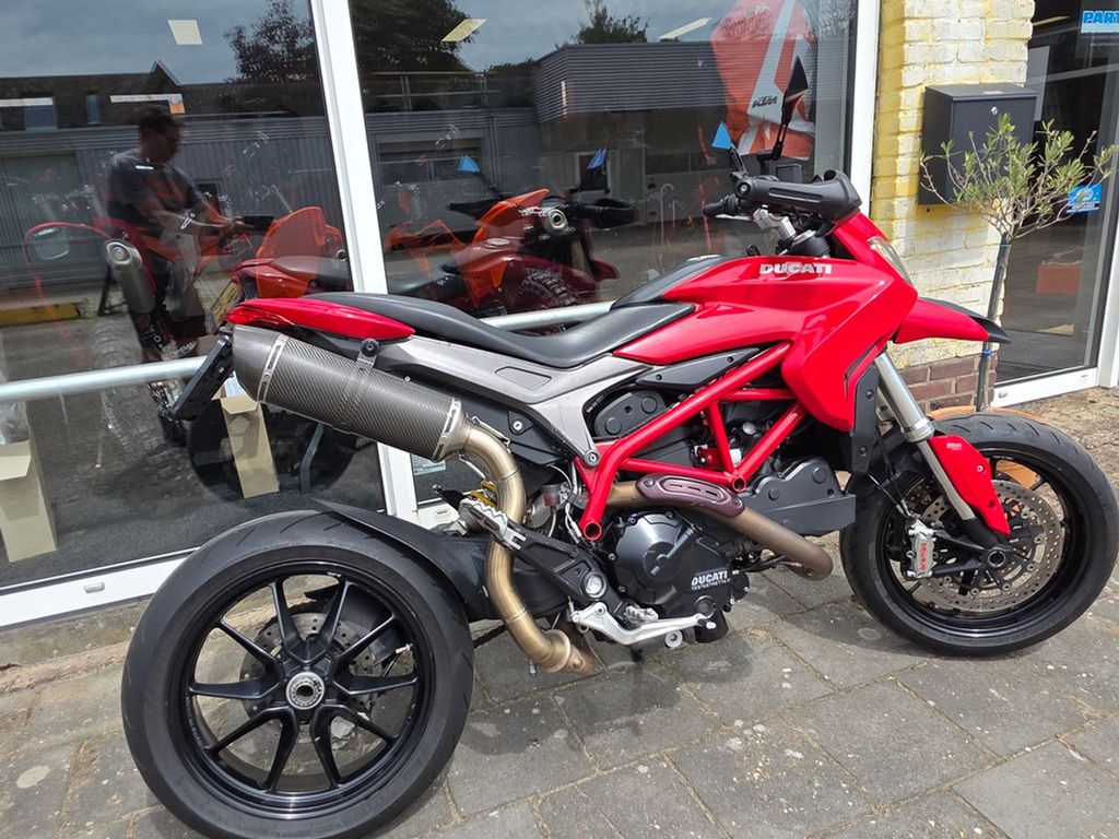 Ducati Hypermotard 820
