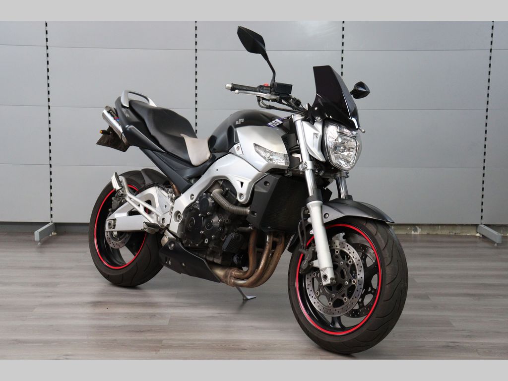 Suzuki GSR 600