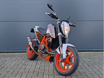 KTM 690 Duke