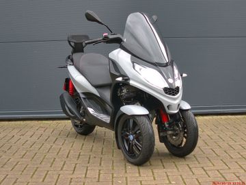 Piaggio MP3 300 HPE