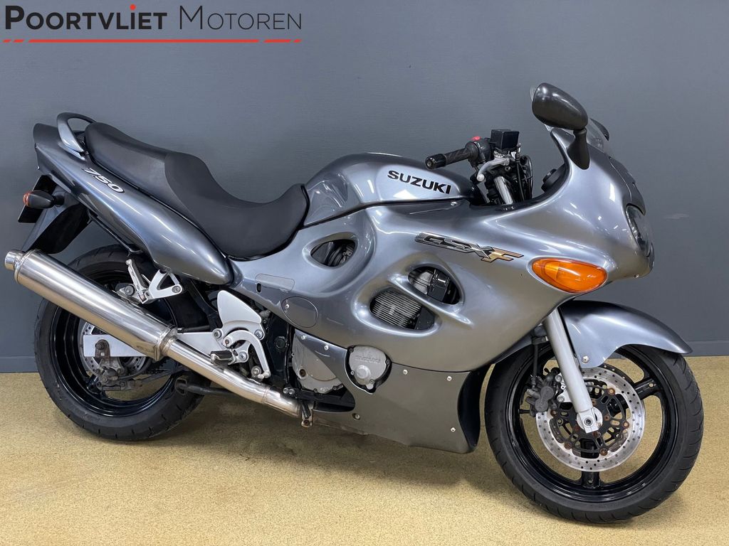 Suzuki GSX 750EF