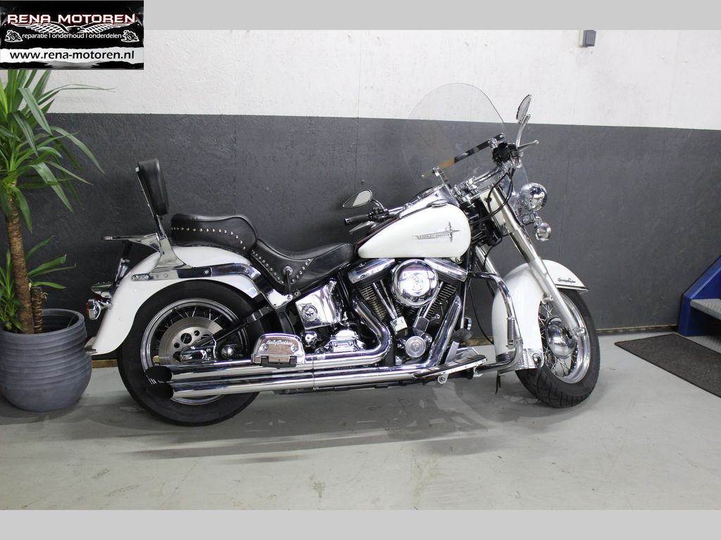 Harley-Davidson FLSTCI Heritage Softail Classic