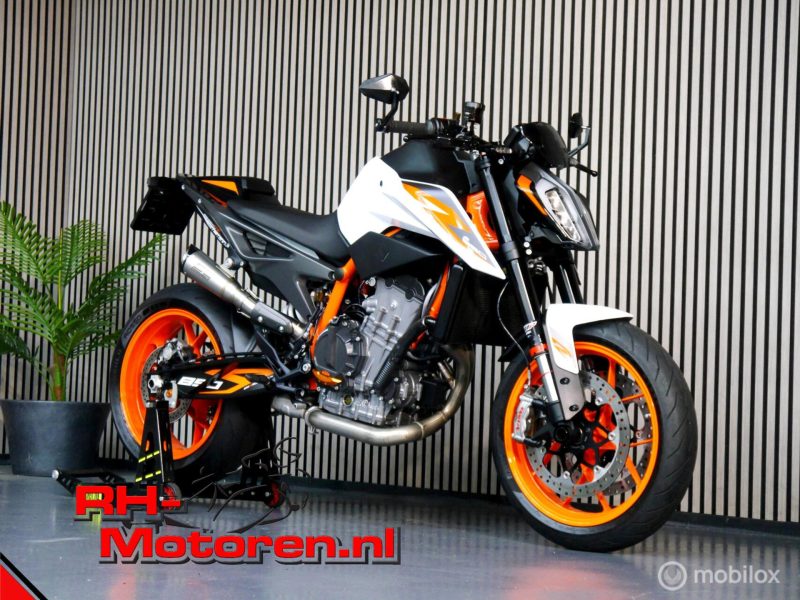 KTM 890 Duke R