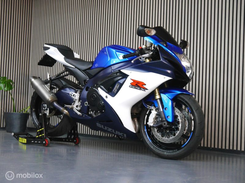 Suzuki GSX-R 750