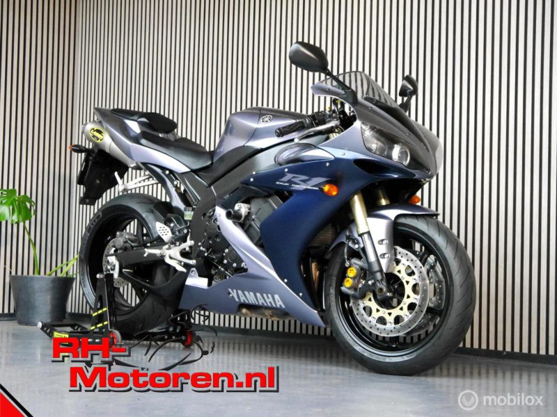 Yamaha YZF R1