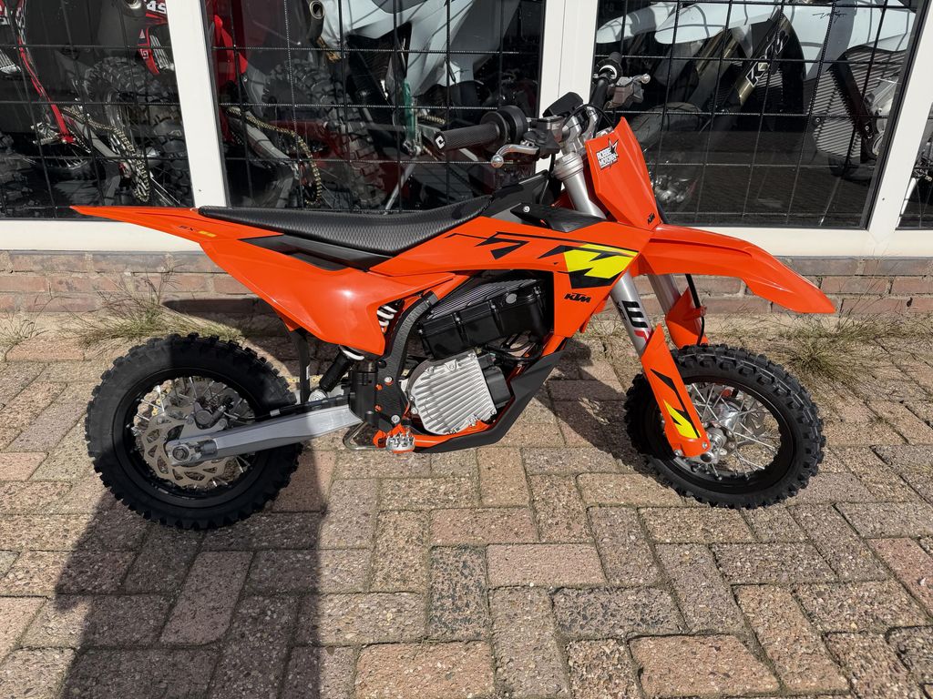 KTM SX E3