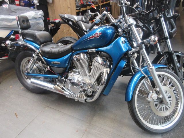 Suzuki VS 600GL Intruder