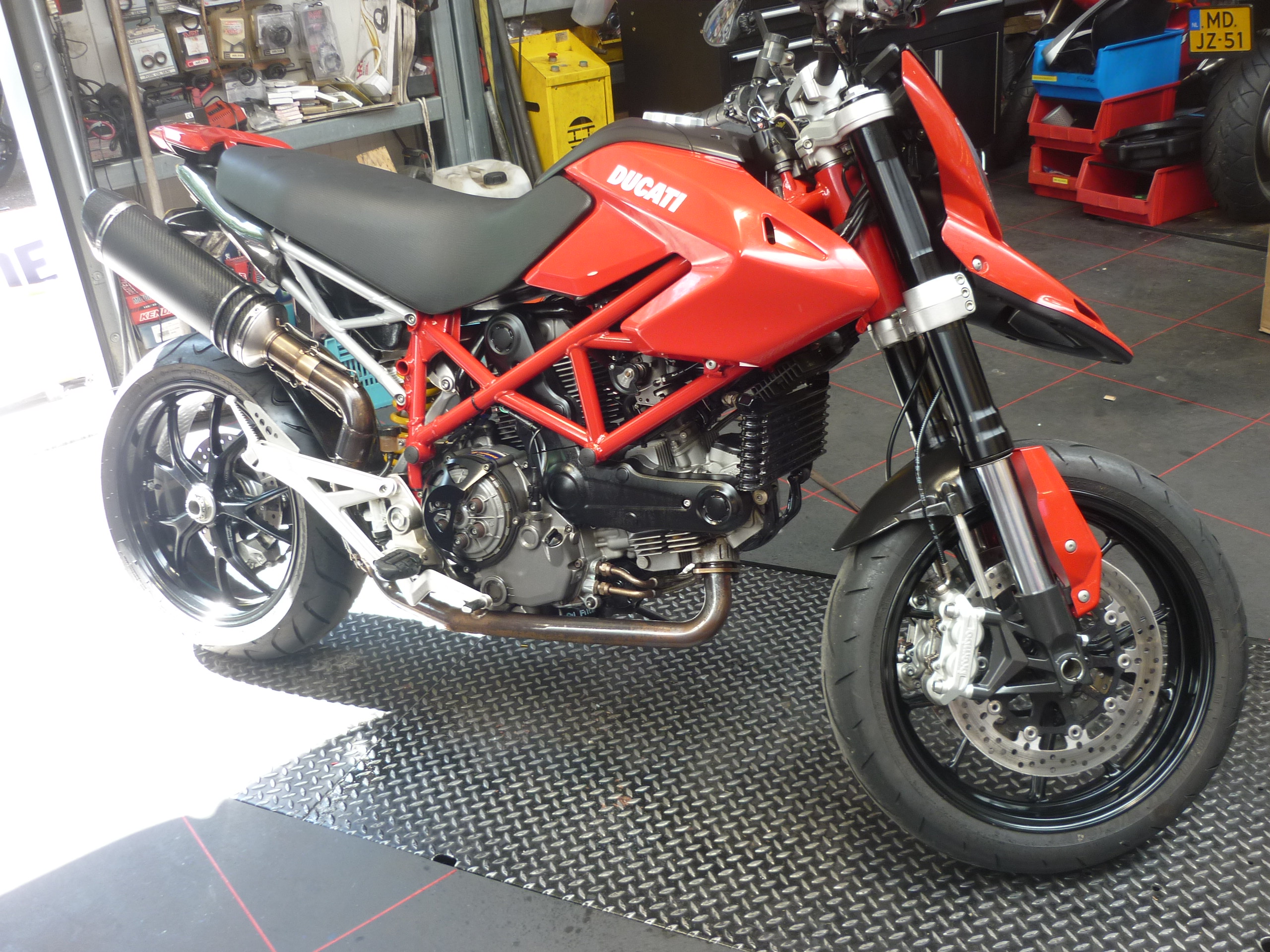 Ducati Hypermotard 1100 EVO