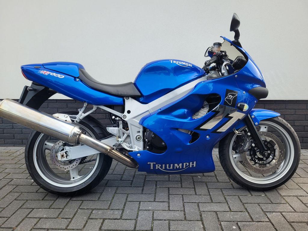 Triumph TT 600