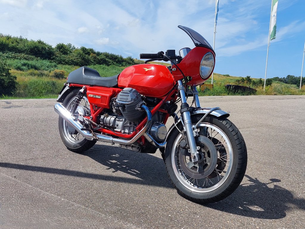 Moto Guzzi 850 T3