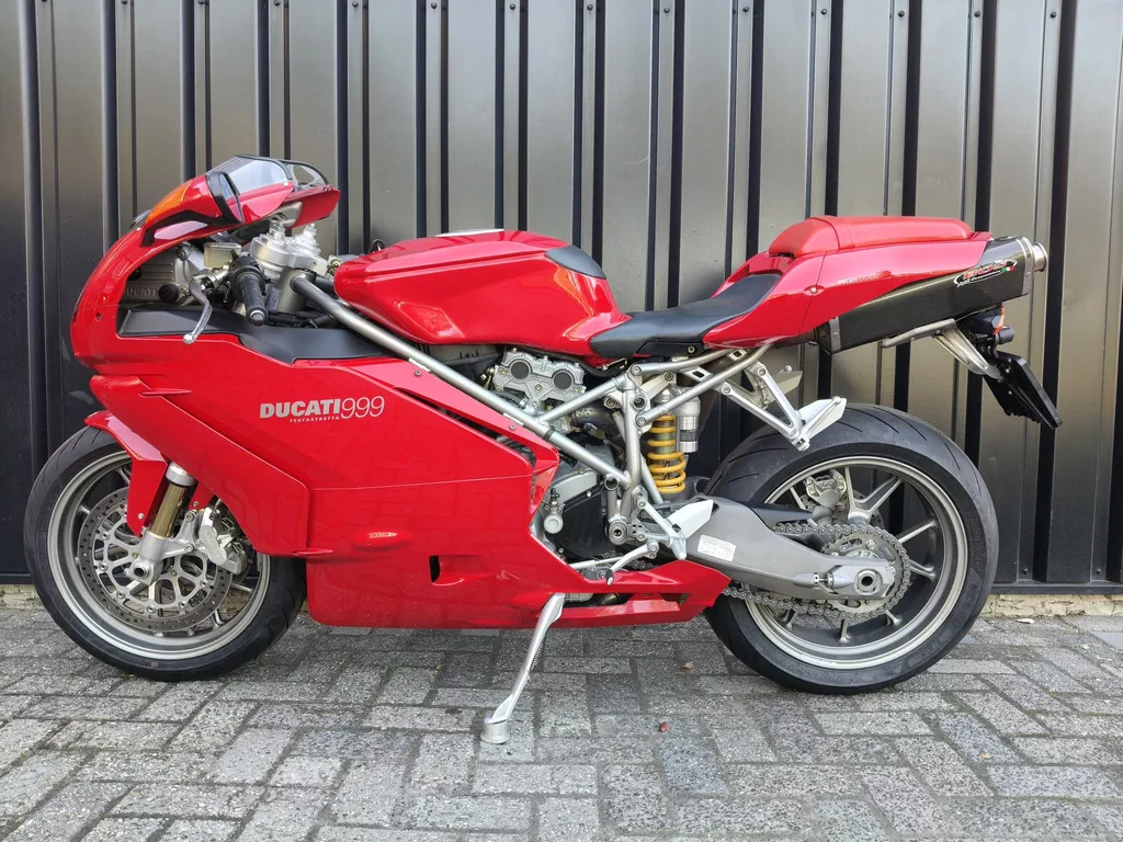 Ducati 999