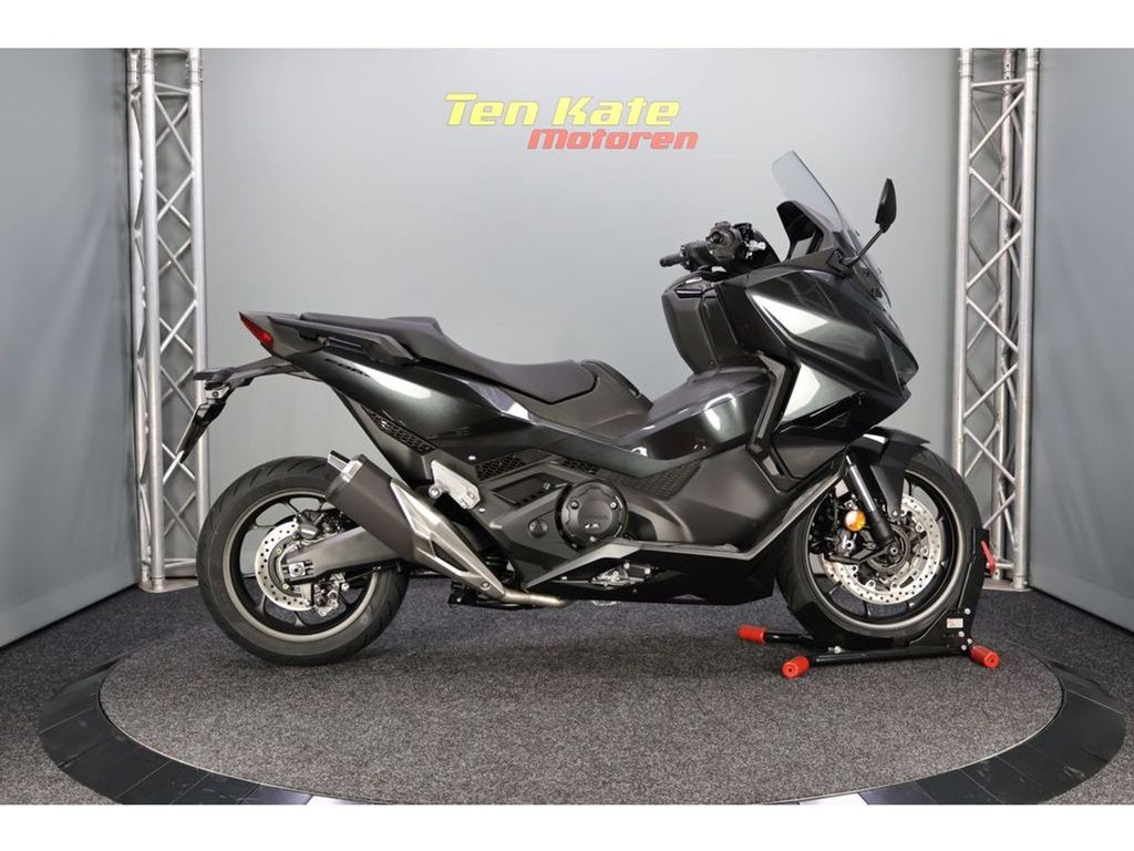 Honda NSS 750 Forza