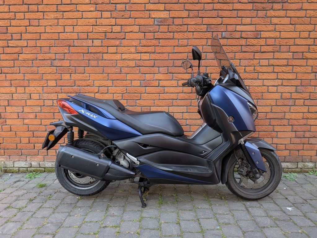 Yamaha XMAX 300